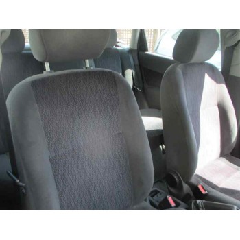 ford focus berlina (cak) del año 2000