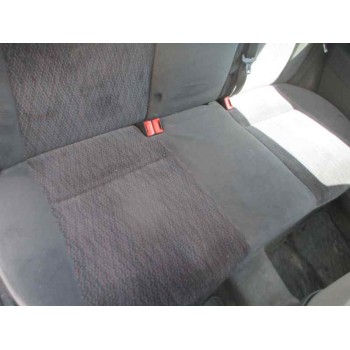 ford focus berlina (cak) del año 2000