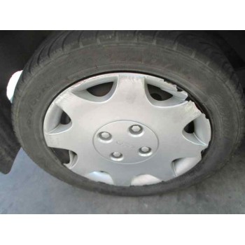 ford focus berlina (cak) del año 2000