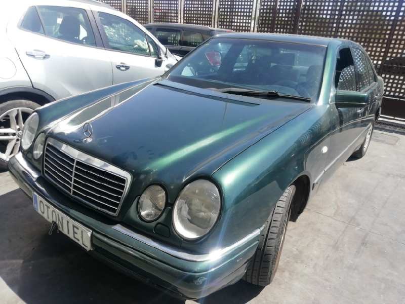 mercedes-benz clase e (w210) berlina diesel del año 2002