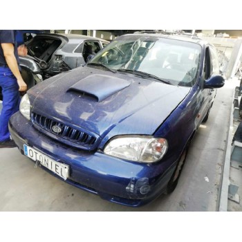 kia carnival del año 2001