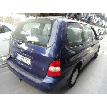 kia carnival del año 2001