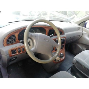 kia carnival del año 2001