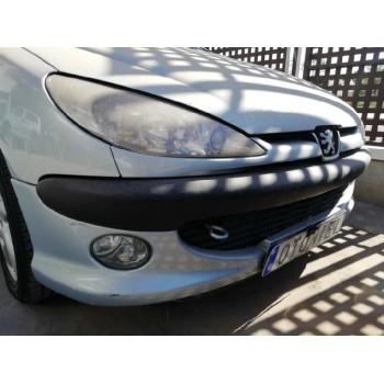 peugeot 206 berlina del año 2001
