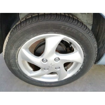 peugeot 206 berlina del año 2001