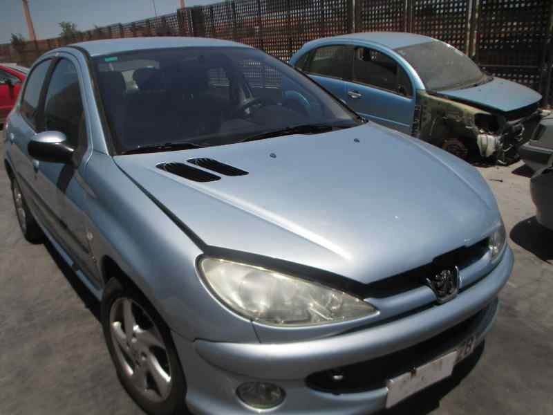 PEUGEOT 206 BERLINA