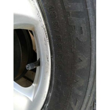 peugeot 206 berlina del año 2001