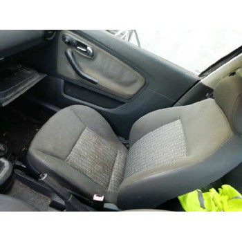 seat ibiza (6l1) del año 2004