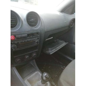 seat ibiza (6l1) del año 2004