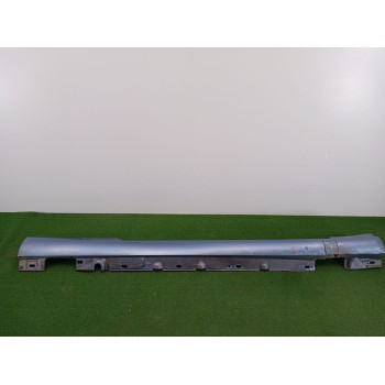 FALDON LATERAL izquierdo AMG