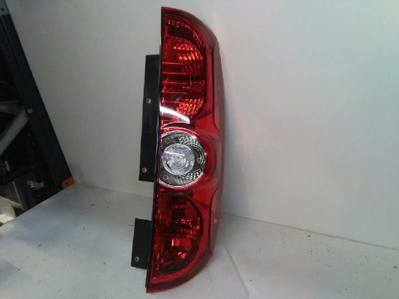 Recambio de piloto trasero derecho para fiat doblo referencia OEM IAM  NUEVO PARA 2 PUERTAS