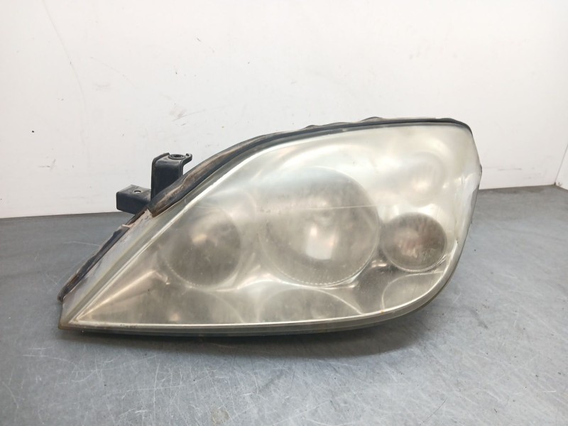 Recambio de faro izquierdo para nissan primera hatchback (p12) 2.2 dci referencia OEM IAM 26060AU800  