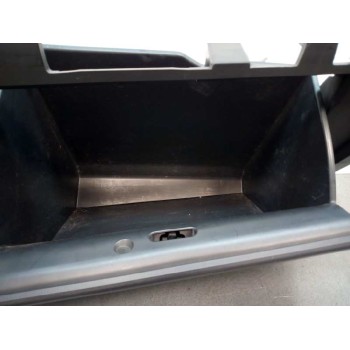 Recambio de guantera para mazda cx-5 2.2 turbodiesel cat referencia OEM IAM KD4564261  