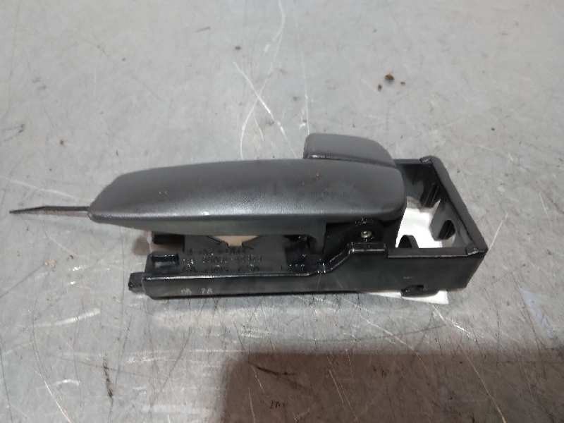 Recambio de maneta interior delantera derecha para kia rio 1.4 active referencia OEM IAM S/R  