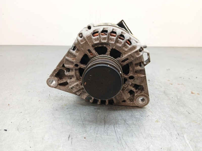 Recambio de alternador para hyundai i40 i cw (vf) 1.7 crdi referencia OEM IAM 373002A805  