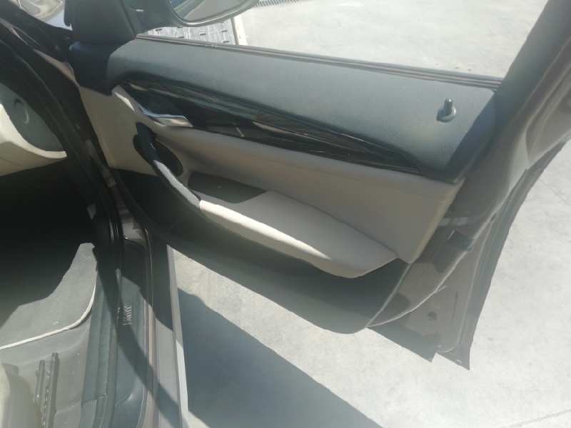 Recambio de guarnecido puerta delantera derecha para bmw x1 (e84) sdrive 20d referencia OEM IAM   