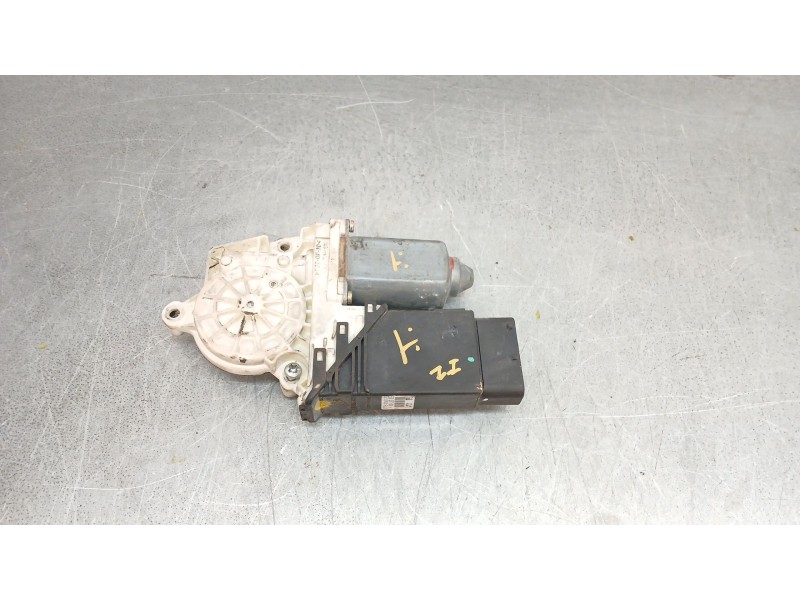 Recambio de elevalunas delantero izquierdo para volkswagen new beetle (9c1, 1c1) 1.9 tdi referencia OEM IAM 1C0837655C  
