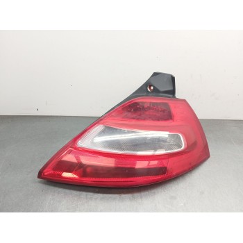 PILOTO TRASERO DERECHO 8200073237 8200413216 