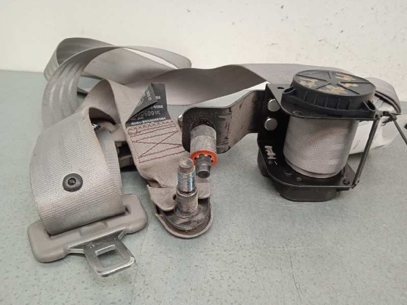 Recambio de cinturon seguridad trasero izquierdo para kia carnival 2.9 crdi vgt active referencia OEM IAM 898104D130  