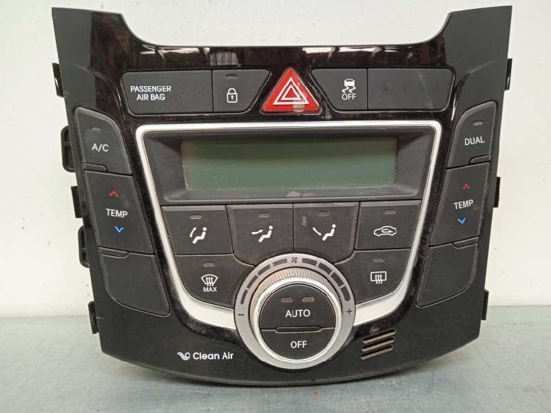 Recambio de mando climatizador para hyundai i30 (gd) 1.6 crdi cat referencia OEM IAM 97250A6520GU 97250A6520GU 