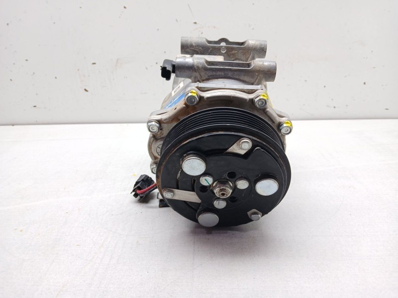 Recambio de compresor aire acondicionado para omoda 5 referencia OEM IAM SD7C16 02613D7458 R1234YF