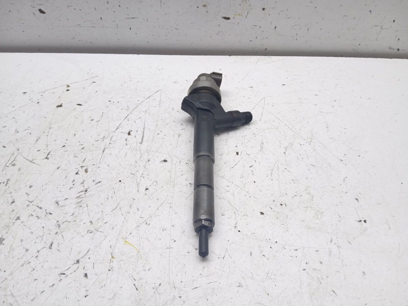 Recambio de inyector para opel zafira b essentia referencia OEM IAM 973762703  