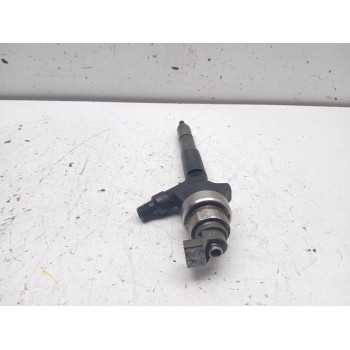 Recambio de inyector para opel zafira b essentia referencia OEM IAM 973762703  