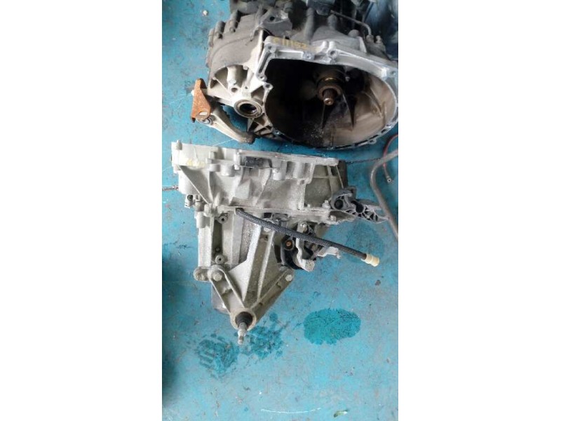 Recambio de caja cambios para renault clio iii 1.2 referencia OEM IAM JH3128 43.000KM 