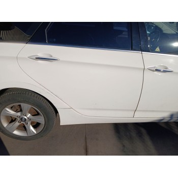 Recambio de puerta trasera derecha para hyundai i40 i cw (vf) 1.7 crdi referencia OEM IAM 770043Z000  