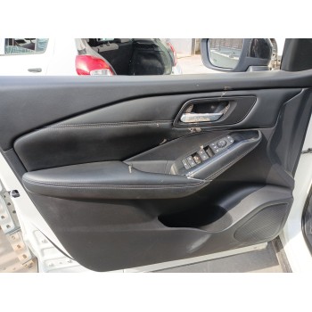 GUARNECIDO PUERTA DELANTERA IZQUIERDA 