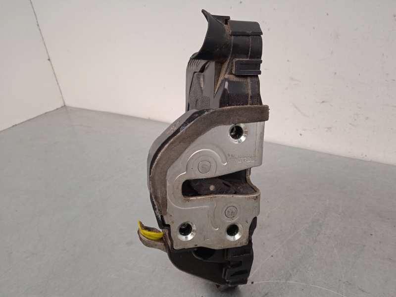 Recambio de cerradura puerta delantera izquierda para toyota prius (nhw20) basis referencia OEM IAM 6904047080  6 PINS