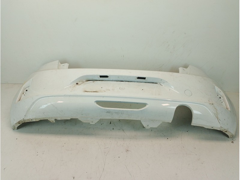 Recambio de paragolpes trasero para opel corsa f edition referencia OEM IAM 50032559  