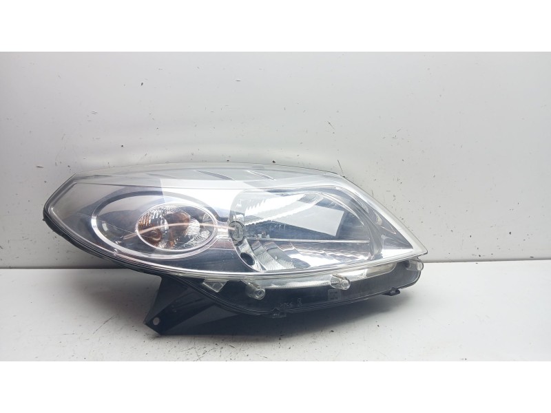 Recambio de faro derecho para dacia sandero (bs_) 1.5 dci referencia OEM IAM 820073877 / 8200733877  