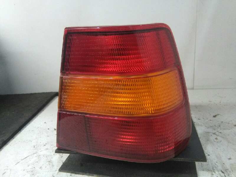 Recambio de piloto trasero derecho para volvo serie 940 berlina/familiar 2.3 cat referencia OEM IAM   