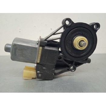 MOTOR ELEVALUNAS DELANTERO DERECHO 8A6114553A 0130822407 3P 2 PINS