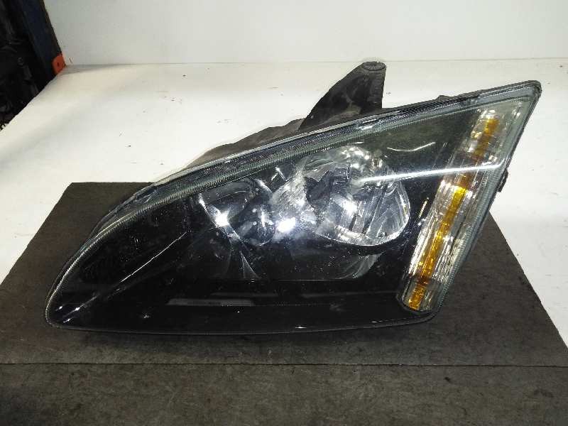 Recambio de faro izquierdo para ford focus berlina (cap) 2.0 tdci cat referencia OEM IAM  BIFARO 