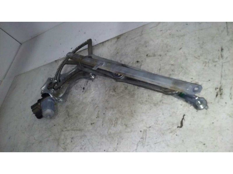 Recambio de elevalunas delantero derecho para toyota land cruiser (j12) 3.0 turbodiesel referencia OEM IAM  6PINS ELECTRICO