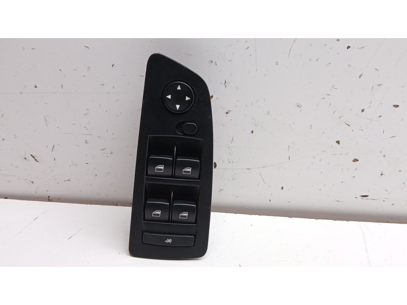 Recambio de mando elevalunas delantero izquierdo para bmw 1 (e87) 116 i referencia OEM IAM 697020601  