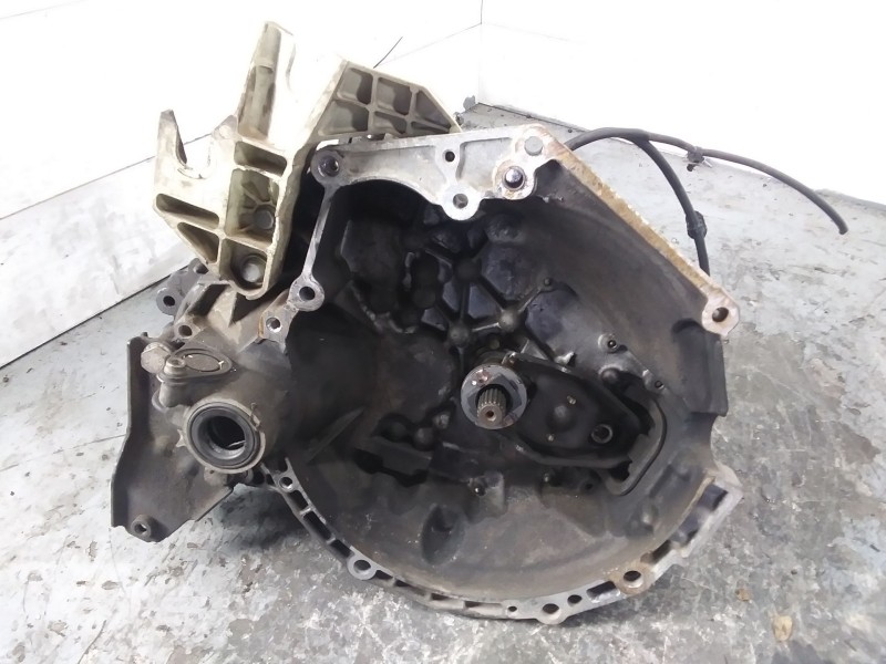 Recambio de caja cambios para peugeot 207 xs pack referencia OEM IAM 20CQ27 185.345KM 