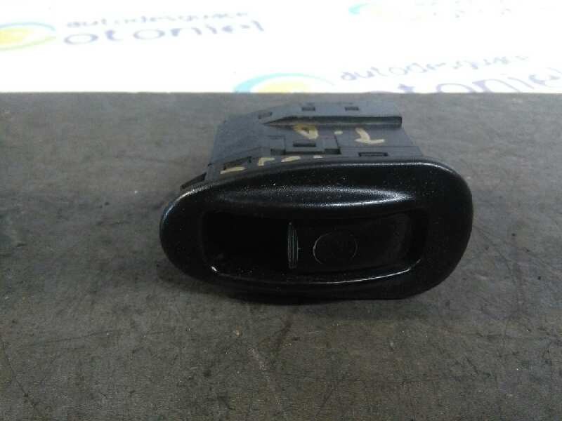 Recambio de mando elevalunas trasero derecho para mitsubishi santamo (hyundai) santamo confort referencia OEM IAM   