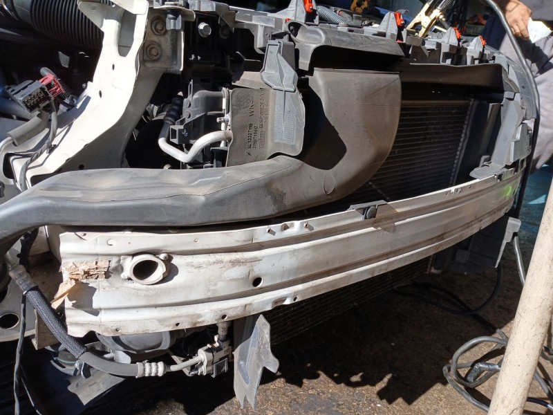 Recambio de refuerzo paragolpes delantero para opel astra j gtc 1.4 (08) referencia OEM IAM   