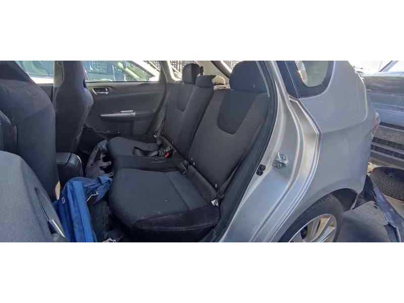 Recambio de asientos traseros para subaru impreza g12 classic referencia OEM IAM   