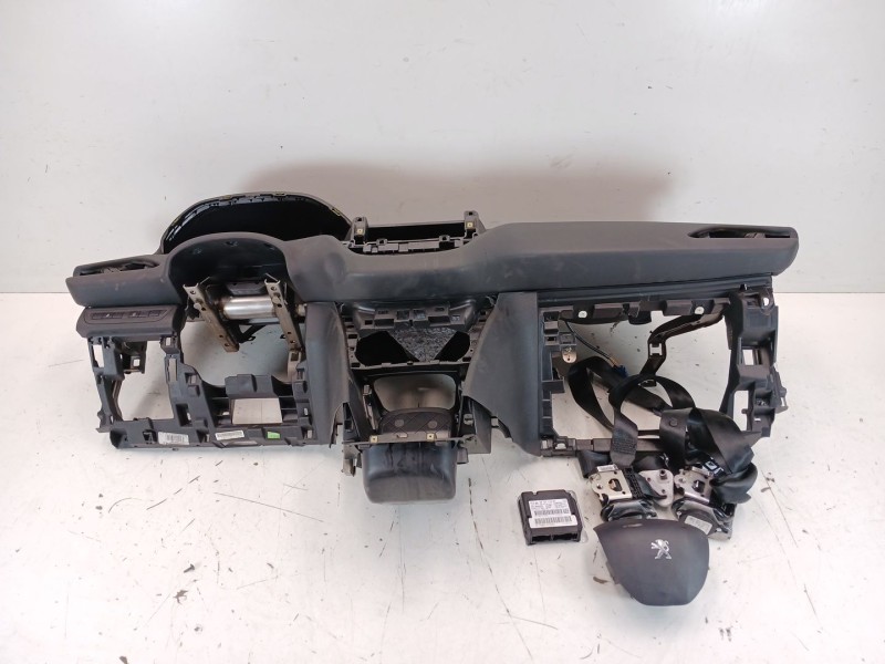 Recambio de kit airbag para peugeot 208 i (ca_, cc_) 1.2 vti 82 referencia OEM IAM   