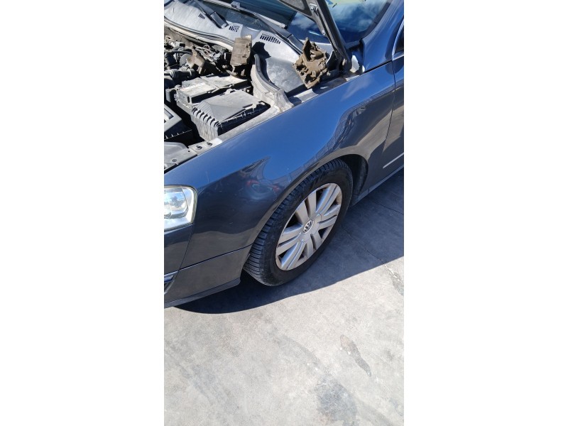 Recambio de aleta delantera izquierda para volkswagen passat b6 (3c2) 2.0 tdi 16v referencia OEM IAM 3C0821021  