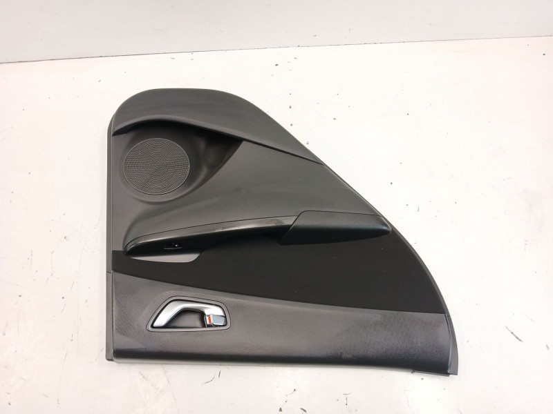 Recambio de guarnecido puerta trasera izquierda para hyundai kona (os, ose, osi) 1.6 gdi hybrid referencia OEM IAM 83301J9100TYH