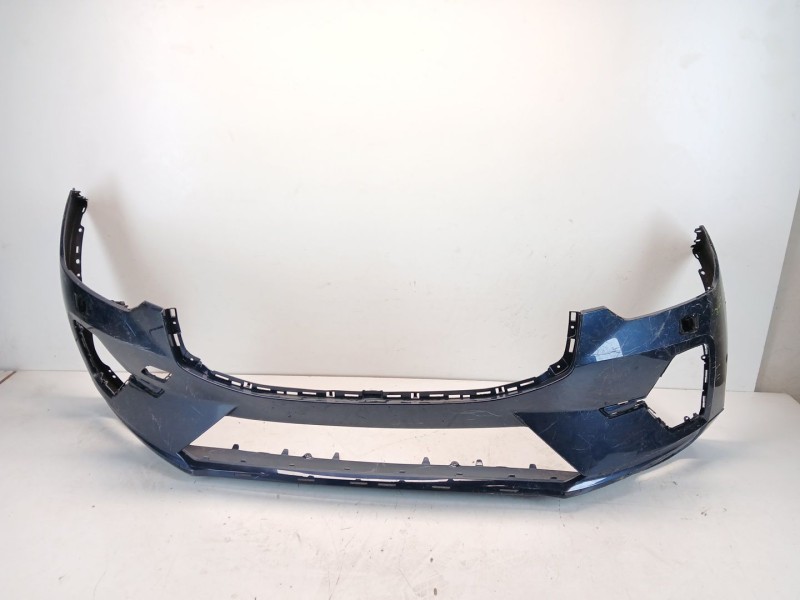 Recambio de paragolpes delantero para volvo xc60 ii (246) t8 hybrid awd referencia OEM IAM 32234928  