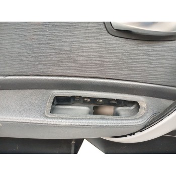 Recambio de guarnecido puerta delantera izquierda para bmw 1 (e81) 116 d referencia OEM IAM 10628510 9277930 