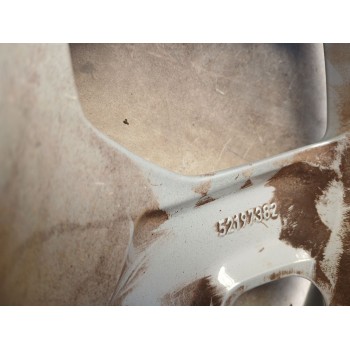 Recambio de llanta para jeep avenger (j2) referencia OEM IAM 6.5JX17 H2 ET32 52197382 17 PULGADAS