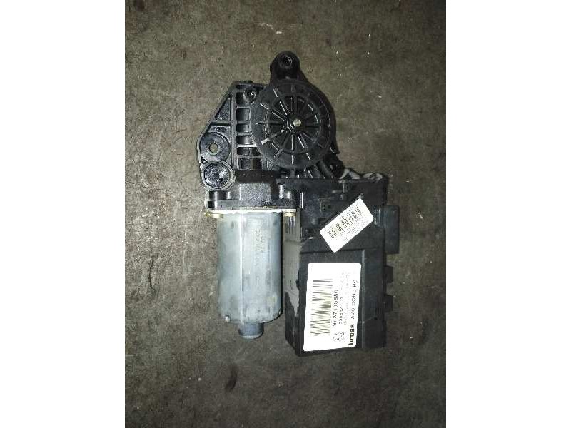Recambio de motor elevalunas delantero izquierdo para peugeot 307 break / sw (s1) sw referencia OEM IAM 9637130580  
