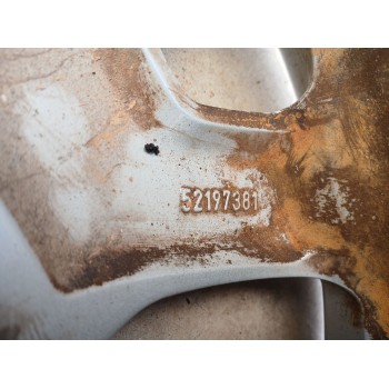 Recambio de llanta para jeep avenger (j2) referencia OEM IAM 6.5JX17 H2 ET32 52197382 17 PULGADAS